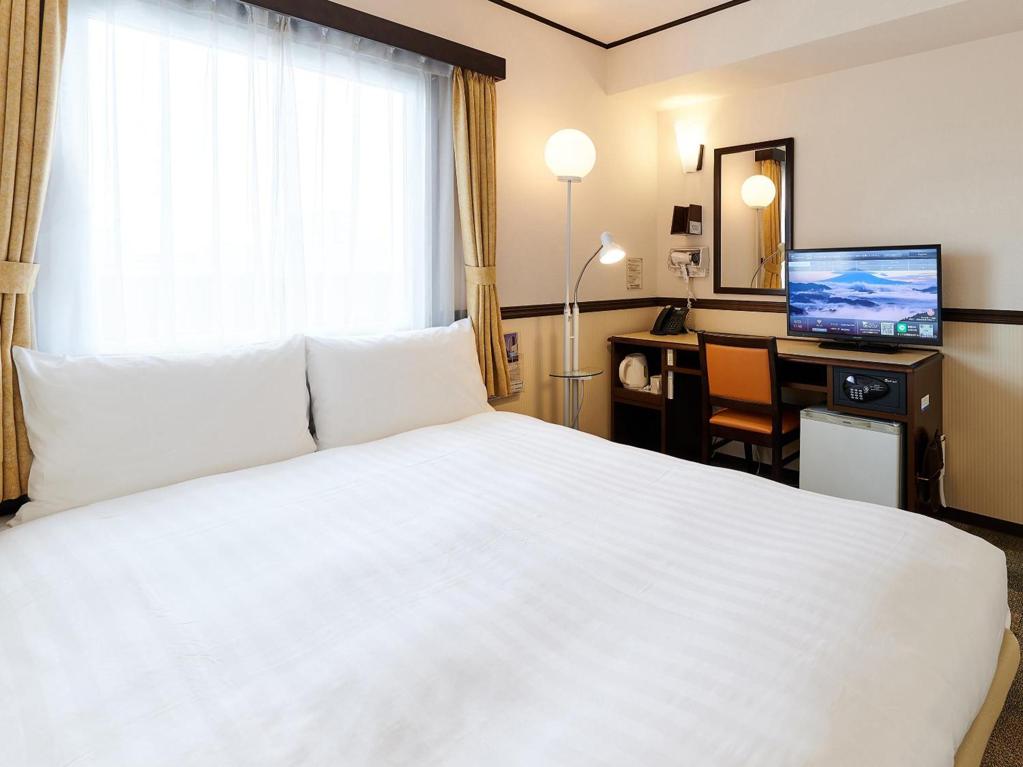 Toyoko Inn Osaka Shinsaibashi Nishi Kamer foto
