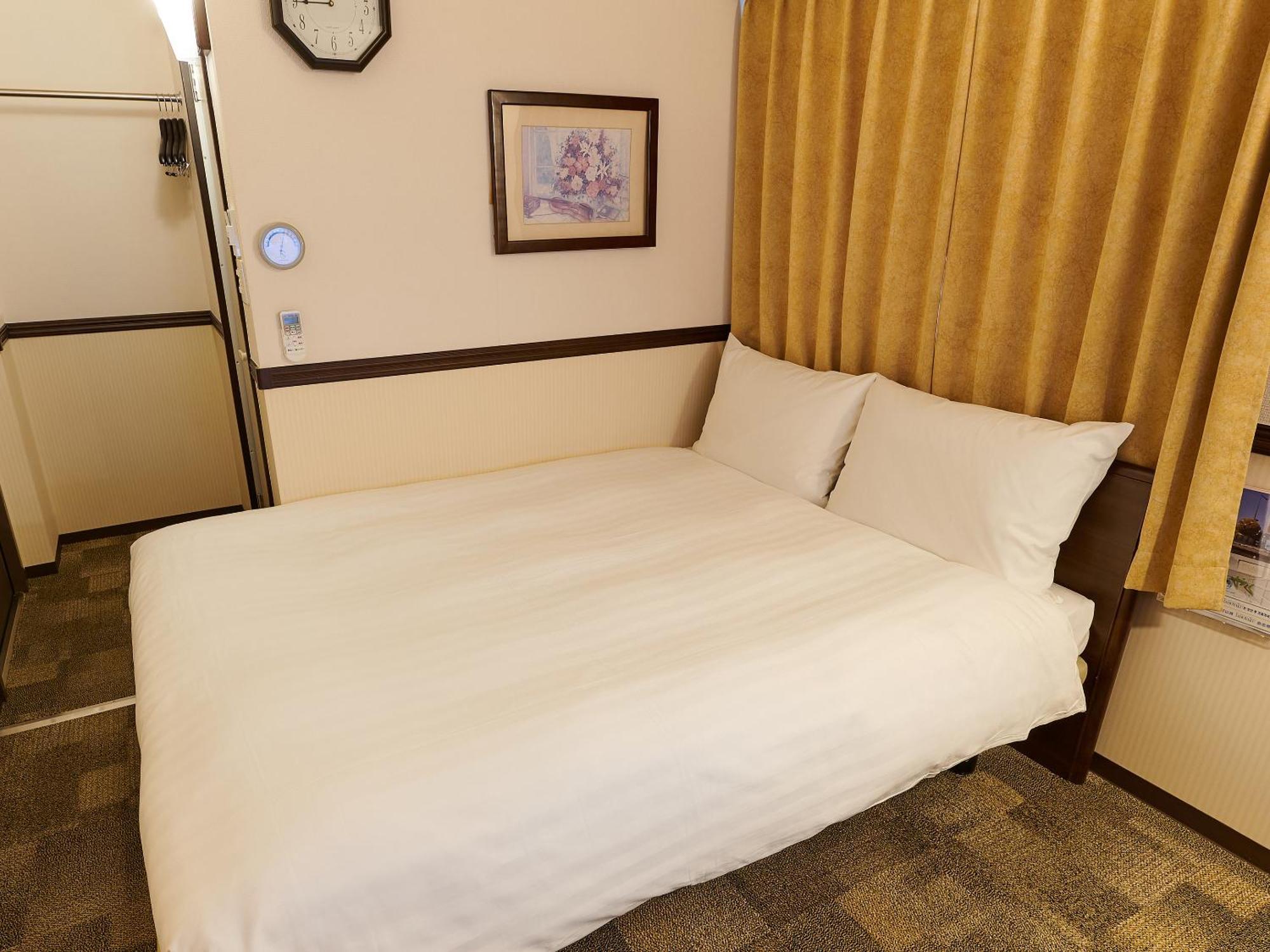 Toyoko Inn Osaka Shinsaibashi Nishi Kamer foto
